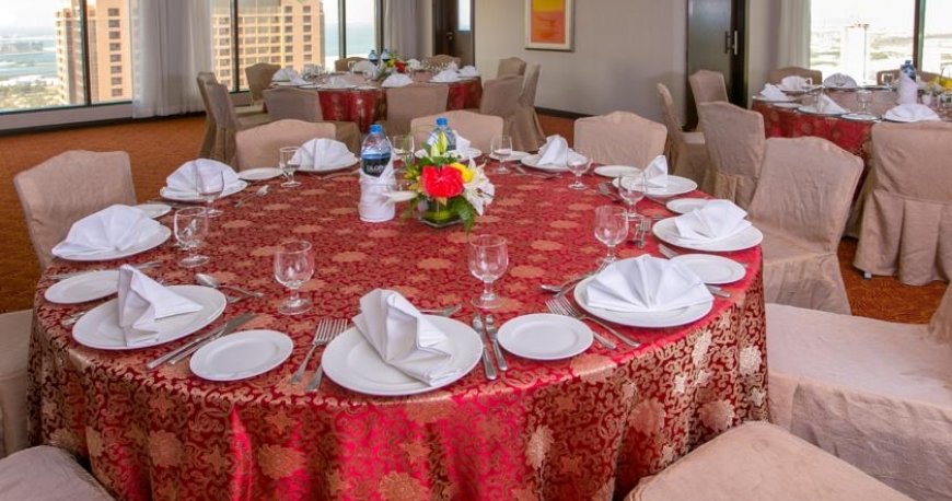 رستوران هتل یاسات گلوریا دبی