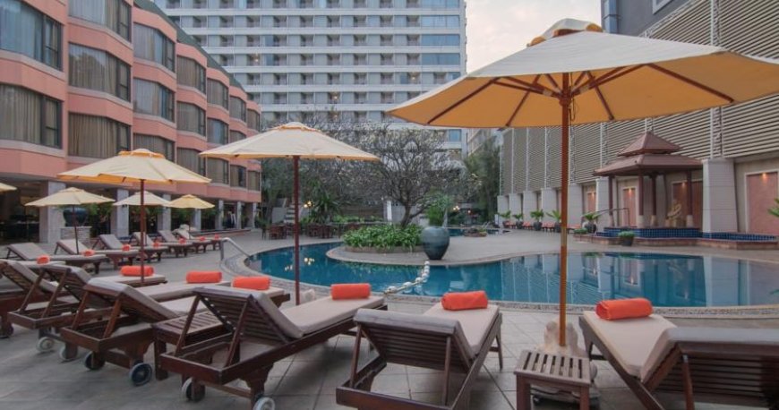 استخر هتل بی ویو پاتایا