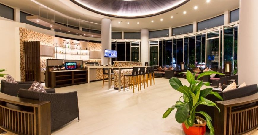 لابی هتل دیوانا پلازا پوکت