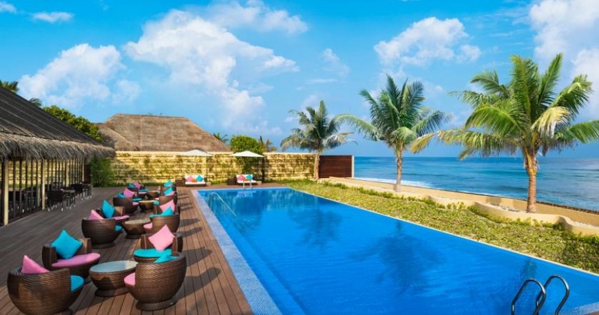 استخر هتل شرایتون مالدیو