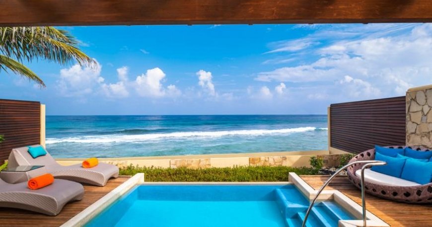 استخر هتل شرایتون مالدیو