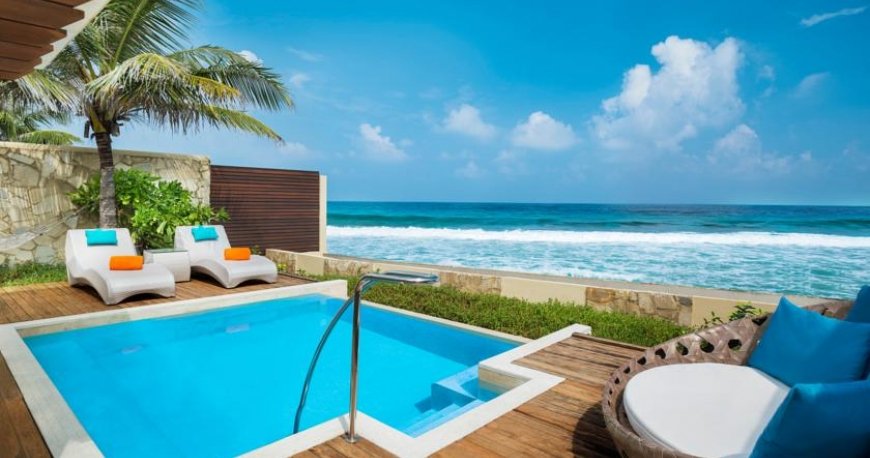 استخر هتل شرایتون مالدیو