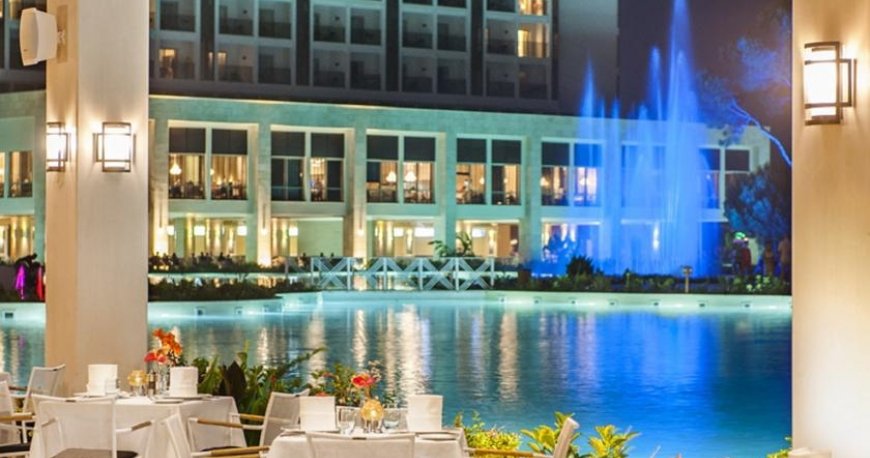 استخر هتل ریکسوس پریمیوم آنتالیا استخر هتل ریکسوس پریمیوم آنتالیا