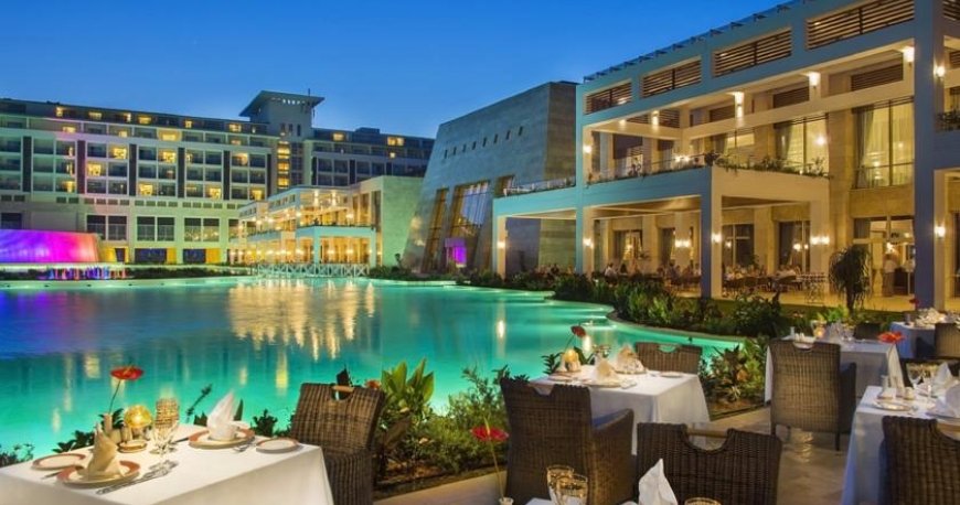 استخر هتل ریکسوس پریمیوم آنتالیا استخر هتل ریکسوس پریمیوم آنتالیا