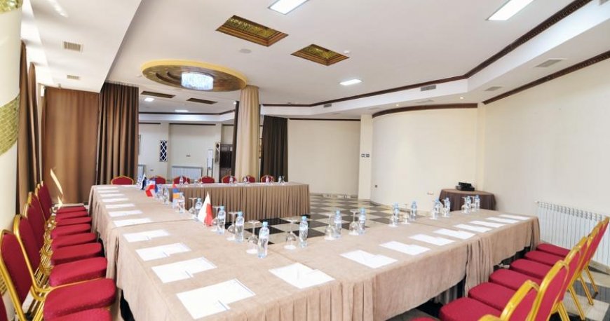 سالن کنفرانس هتل کرون پالاس تفلیس