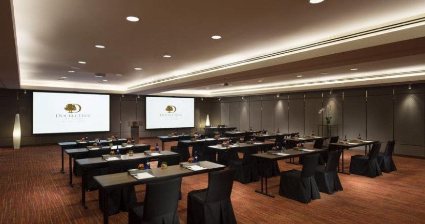 هتل دبل تری بای هیلتون