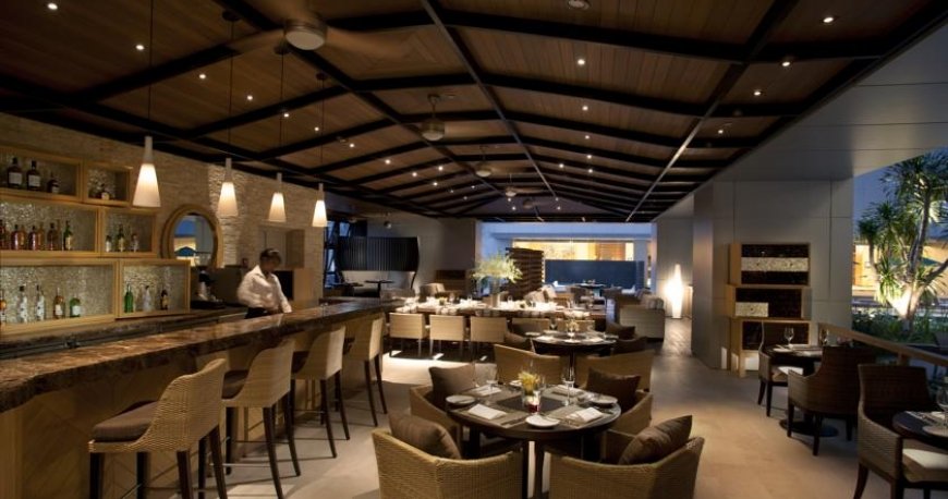 هتل دبل تری بای هیلتون