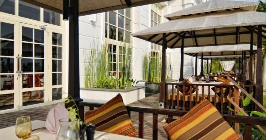 رستوران هتل دانا لنکاوی