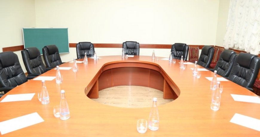 سالن کنفرانس هتل رویال پلازا ایروان سالن کنفرانس هتل رویال پلازا ایروان