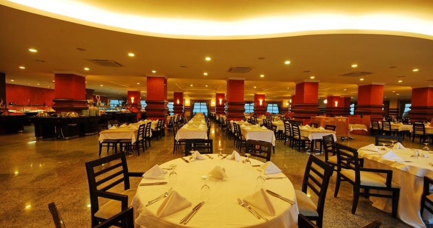 رستوران هتل گرند پاشا مارماریس