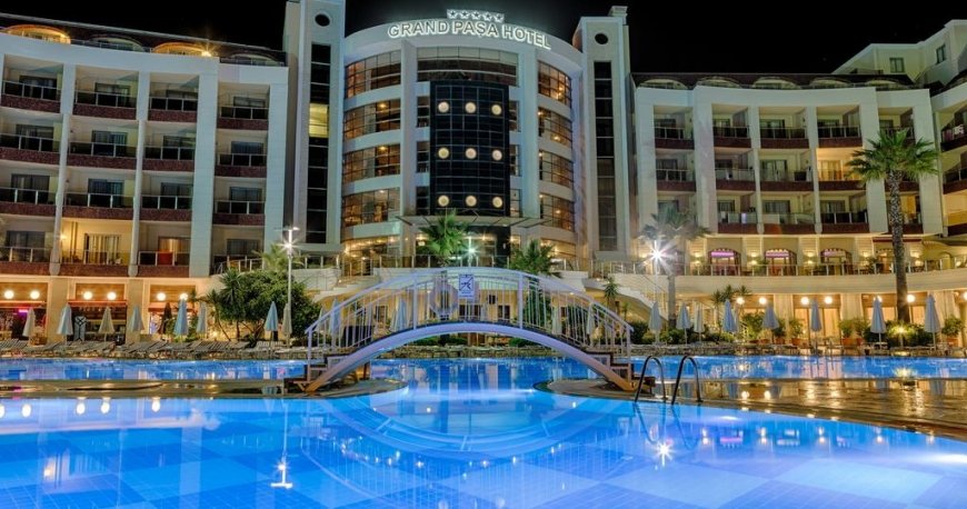 استخر هتل گرند پاشا مارماریس