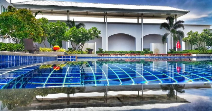استخر هتل دی واری پاتایا تایلند