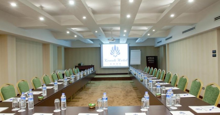 سالن کنفرانس هتل کوناک استانبول