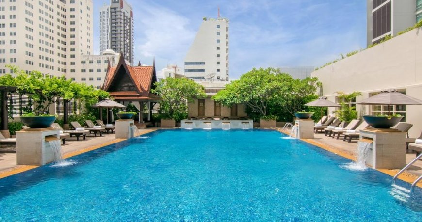 استخر هتل سوکوسول بانکوک