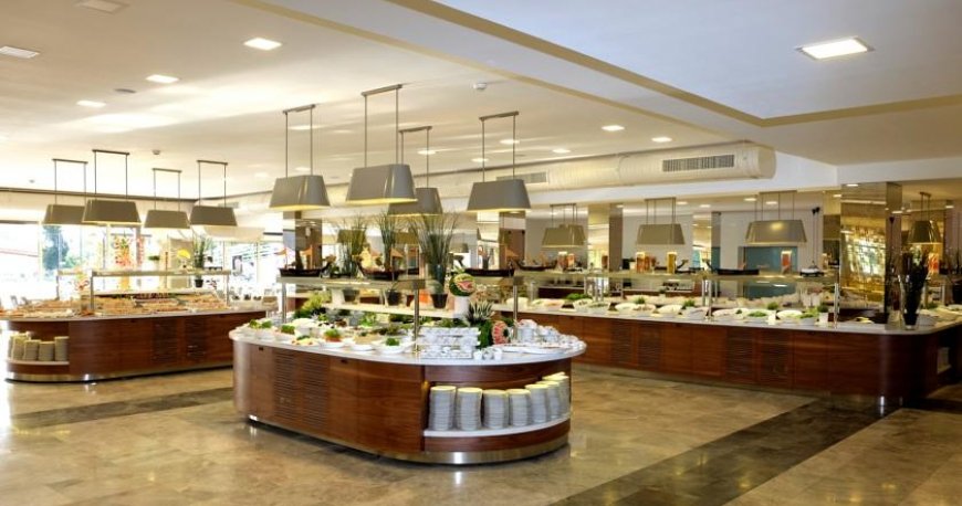 رستوران هتل آکوا فانتزی کوش آداسی