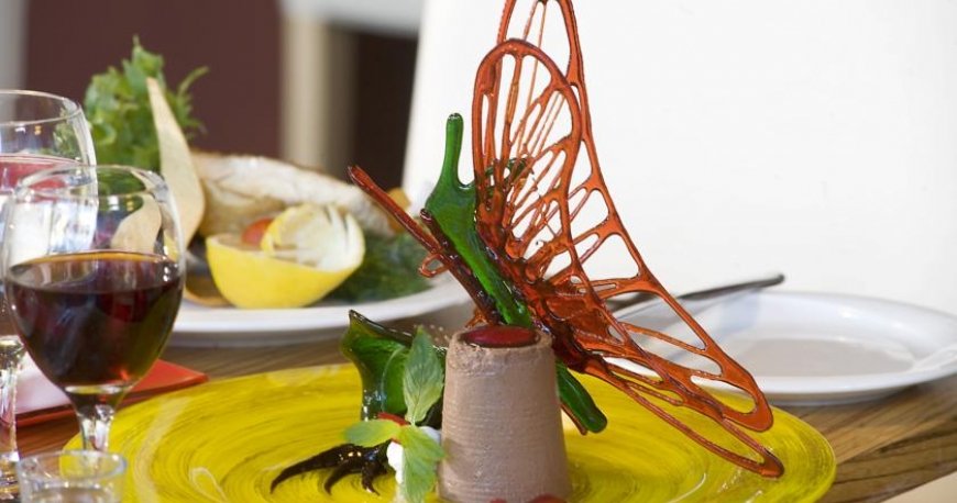 رستوران هتل کاروانسرای لارا آنتالیا رستوران هتل کاروانسرای لارا آنتالیا