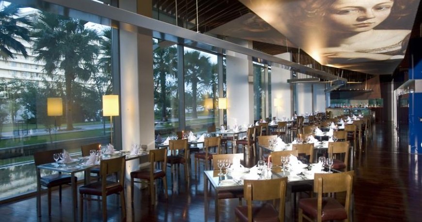 رستوران هتل کاروانسرای لارا آنتالیا رستوران هتل کاروانسرای لارا آنتالیا