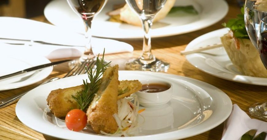 رستوران هتل کاروانسرای لارا آنتالیا رستوران هتل کاروانسرای لارا آنتالیا