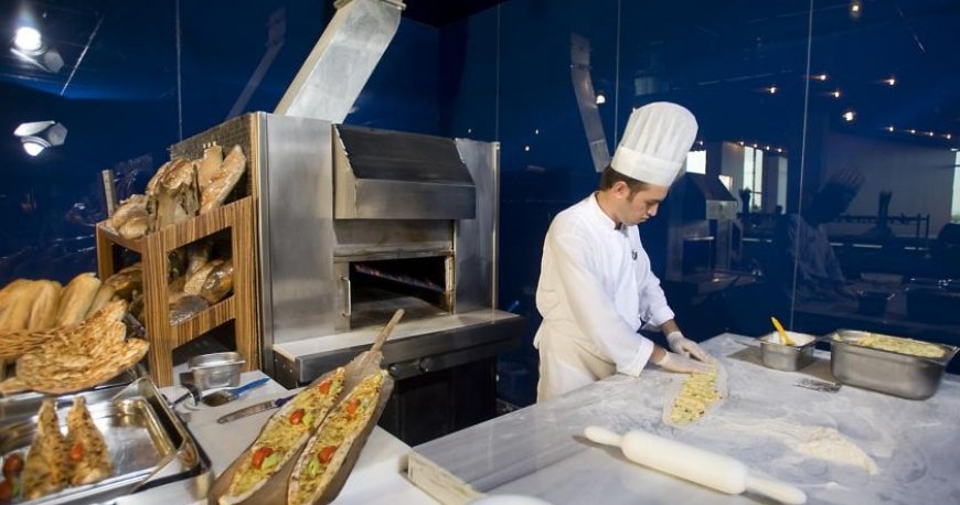 رستوران هتل کاروانسرای لارا آنتالیا رستوران هتل کاروانسرای لارا آنتالیا