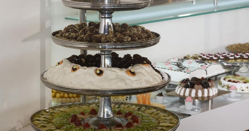 رستوران هتل کاروانسرای لارا آنتالیا رستوران هتل کاروانسرای لارا آنتالیا