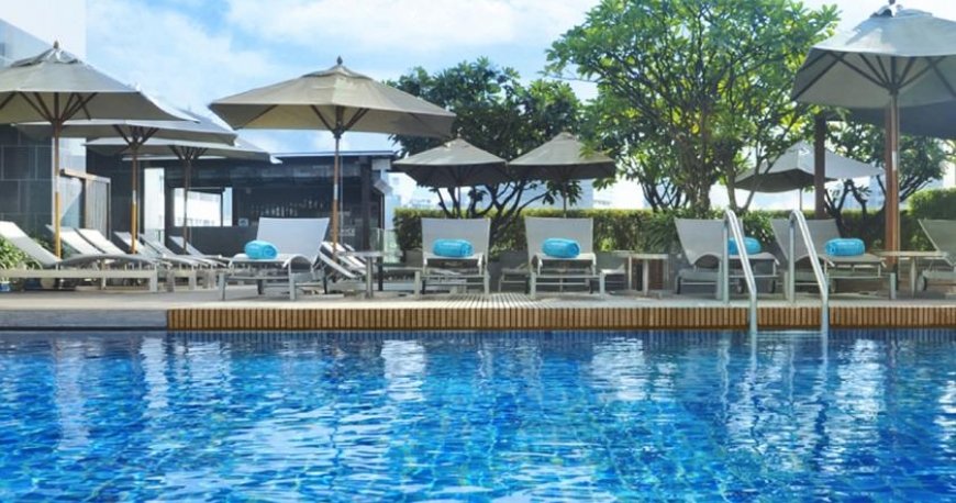 استخر هتل لمریدین بانکوک استخر هتل لمریدین بانکوک