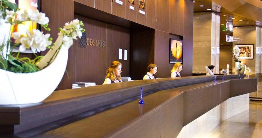 لابی هتل کاسموس مسکو لابی هتل کاسموس مسکو