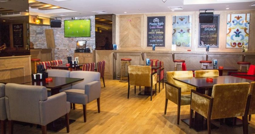 کافی شاپ هتل رین تری دبی امارات متحده ی عربی کافی شاپ هتل رین تری دبی امارات متحده ی عربی