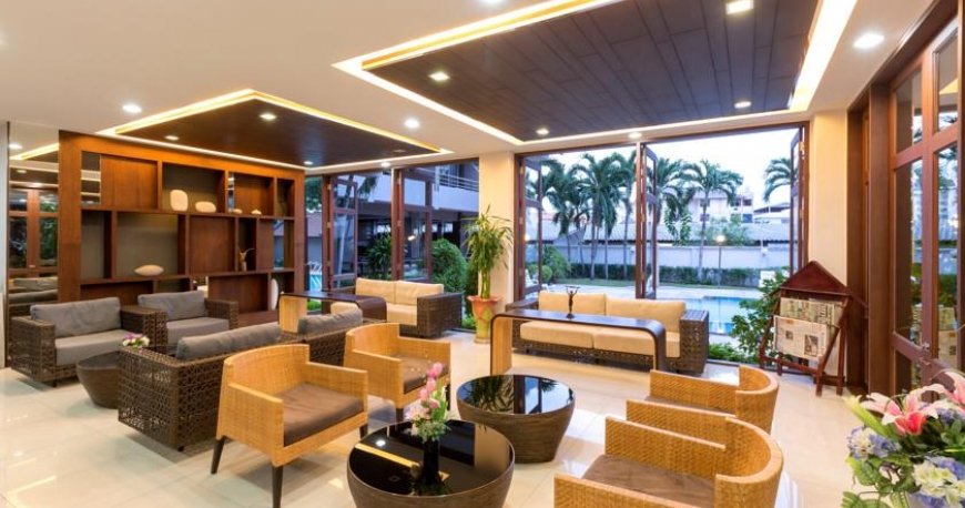 لابی هتل هالیدی ریزورت پاتایا تایلند