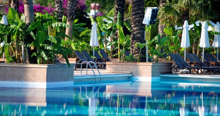 استخر هتل کنکورد دلوکس ریزورت استخر هتل کنکورد دلوکس ریزورت