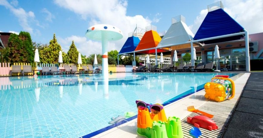 استخر هتل کنکورد دلوکس ریزورت استخر هتل کنکورد دلوکس ریزورت