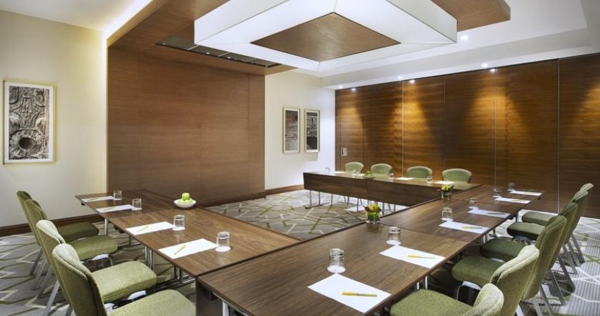 سالن کنقرانس هتل هیلتون گاردن این دبی سالن کنقرانس هتل هیلتون گاردن این دبی