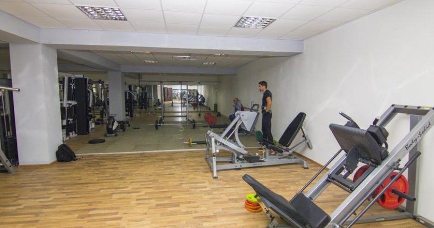 سالن بدنسازی هتل اتلتیکس