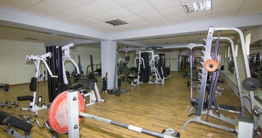 سالن بدنسازی هتل اتلتیکس