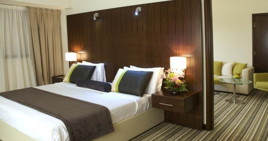 اتاق هتل آواری