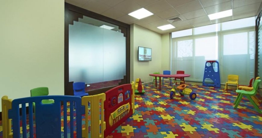 کیدز کلاب هتل امارات گرند دبی