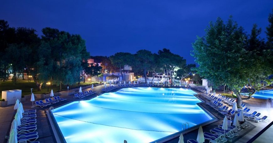 استخر هتل میرادا دلمار آنتالیا