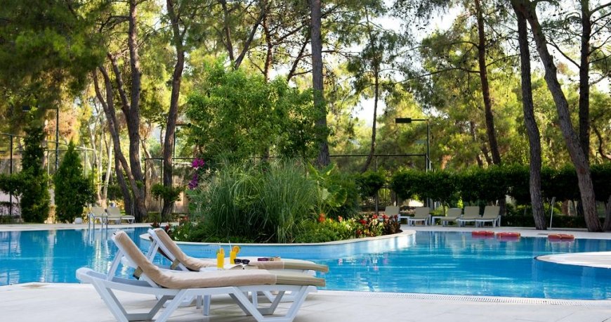 استخر هتل میرادا دلمار آنتالیا