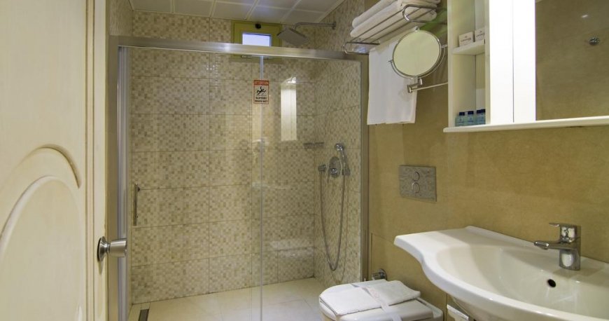 سرویس بهداشتی هتل میراژ ورلد مارماریس