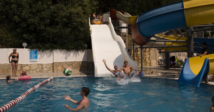 پارک آبی هتل میراژ ورلد مارماریس