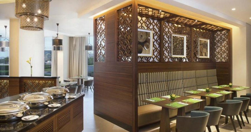 رستوران هتل هیلتون گاردن المینا دبی امارات متحده ی عربی