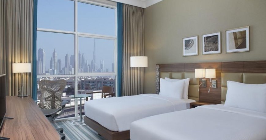 اتاق هتل هیلتون گاردن المینا دبی امارات متحده ی عربی