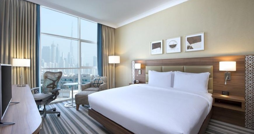 اتاق هتل هیلتون گاردن المینا دبی امارات متحده ی عربی