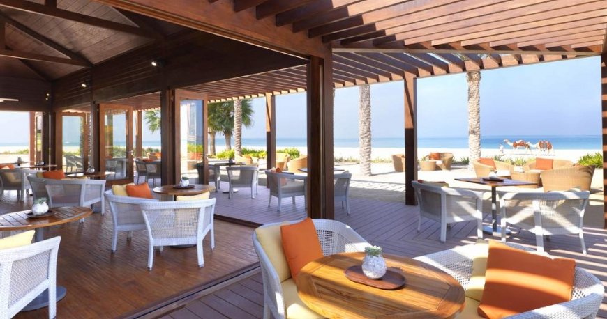 رستوران هتل ریتز کارلتون دبی