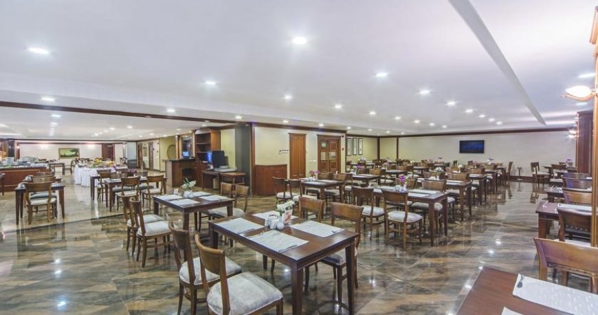 سالن کنفرانس هتل گرند اوزتانیک استانبول سالن کنفرانس هتل گرند اوزتانیک استانبول