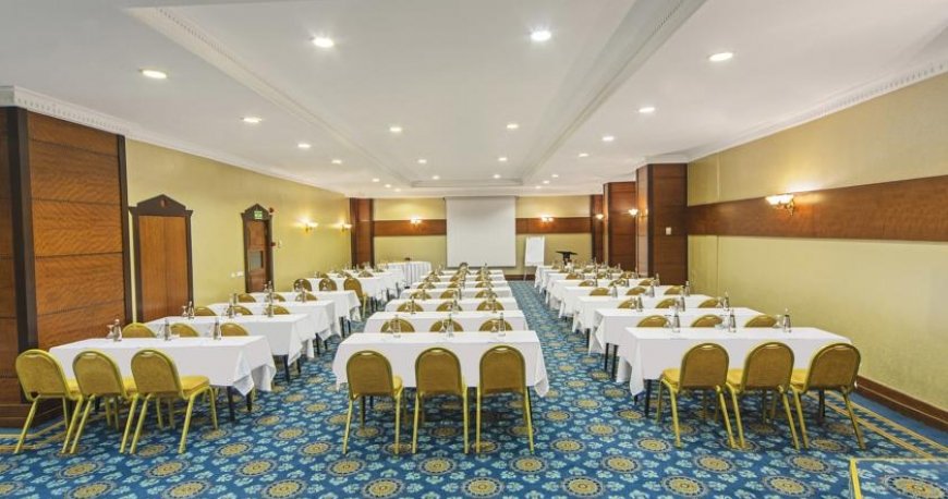 سالن کنفرانس هتل گرند اوزتانیک استانبول سالن کنفرانس هتل گرند اوزتانیک استانبول