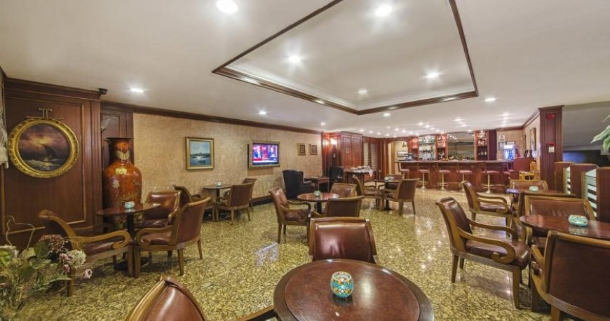 لابی هتل گرند اوزتانیک استانبول لابی هتل گرند اوزتانیک استانبول