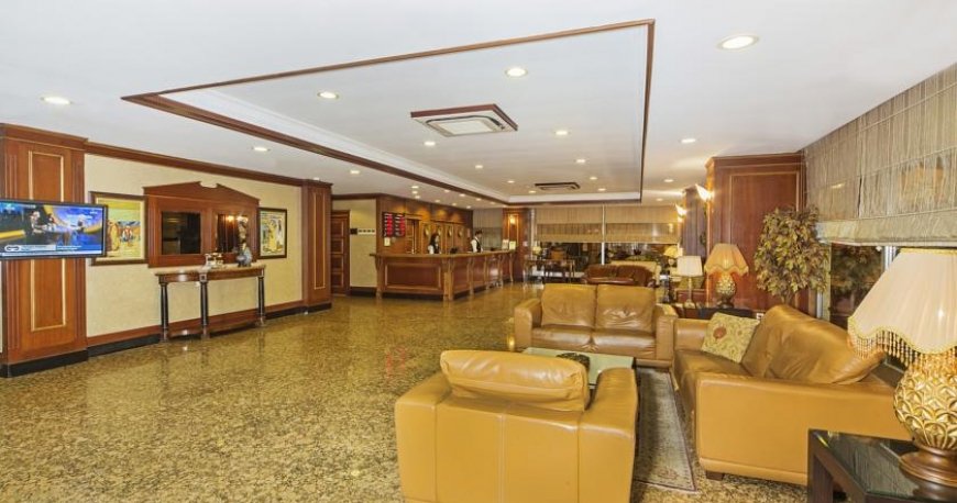 لابی هتل گرند اوزتانیک استانبول لابی هتل گرند اوزتانیک استانبول