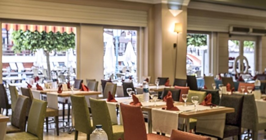 رستوران هتل ارنج کانتی کمر آنتالیا ترکیه رستوران هتل ارنج کانتی کمر آنتالیا ترکیه