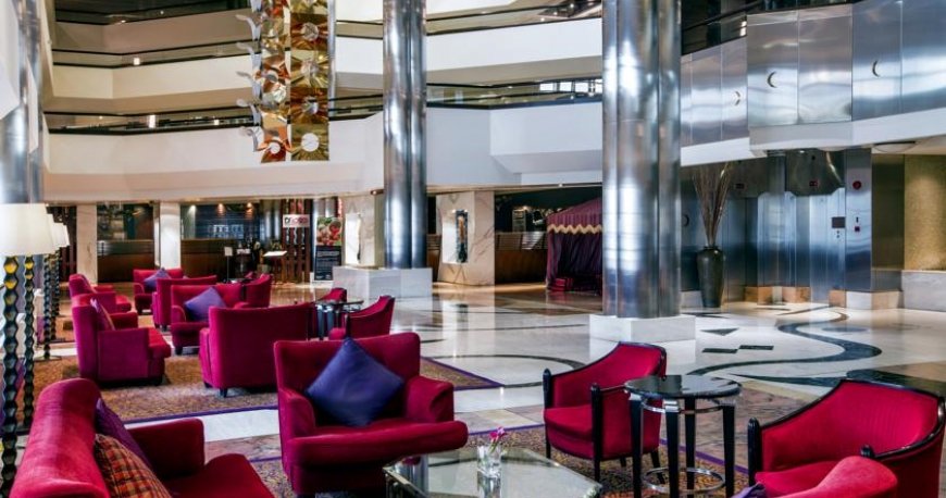 لابی هتل کرون پلازا دیره دبی لابی هتل کرون پلازا دیره دبی