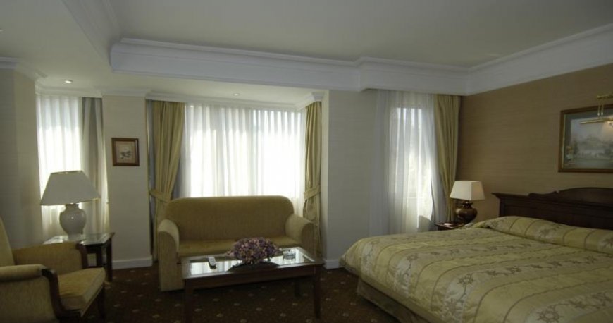 اتاق هتل کارتن